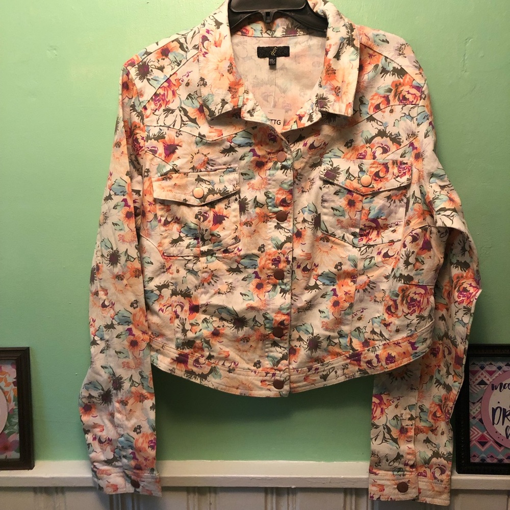 NWT Stretch Denim Floral Cropped Jacket